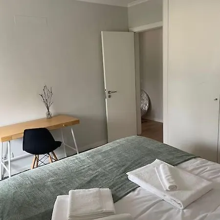 Apartment Dafundo Family Flat Cruz Quebrada